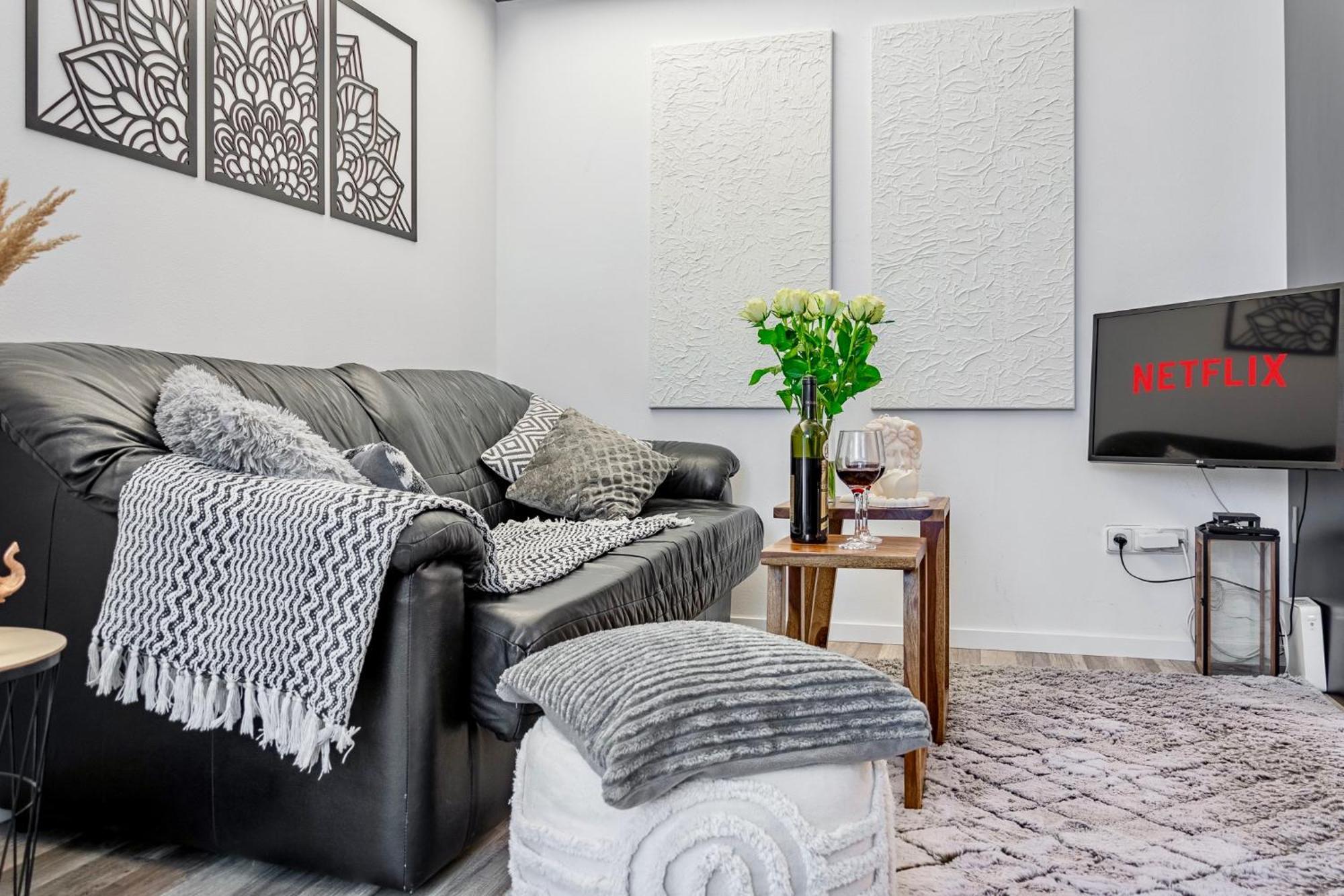 Natural-style In The Centre Of Appartement