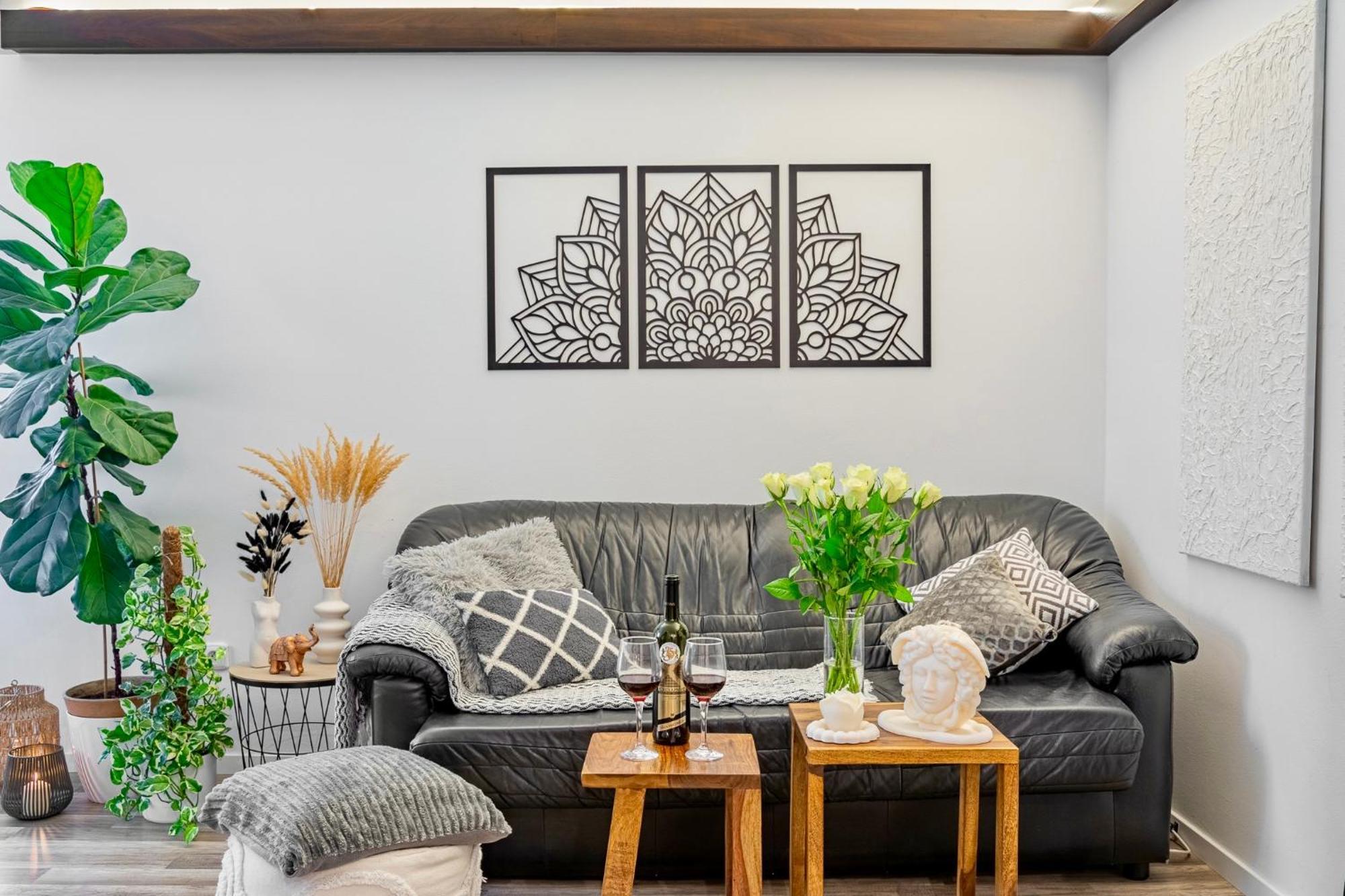 Natural-style In The Centre Of Apartment Pressburg